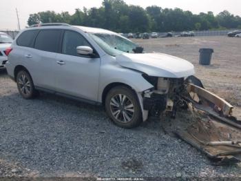  Salvage Nissan Pathfinder