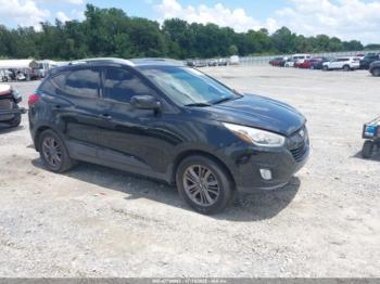 Salvage Hyundai TUCSON