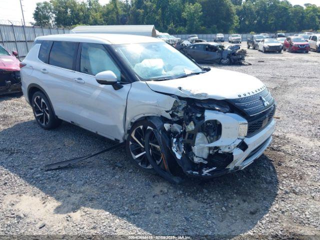  Salvage Mitsubishi Outlander
