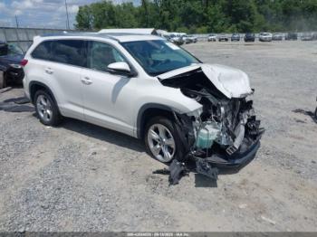  Salvage Toyota Highlander