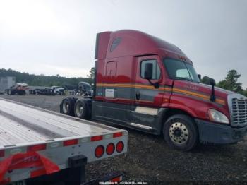  Salvage Freightliner Cascadia 125