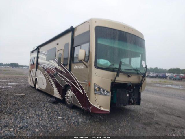  Salvage Freightliner Chassis