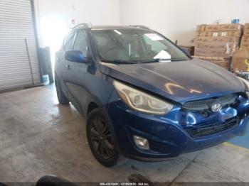  Salvage Hyundai TUCSON