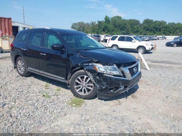  Salvage Nissan Pathfinder