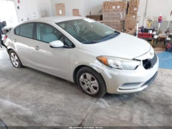  Salvage Kia Forte