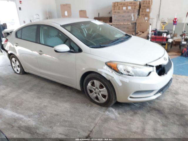  Salvage Kia Forte