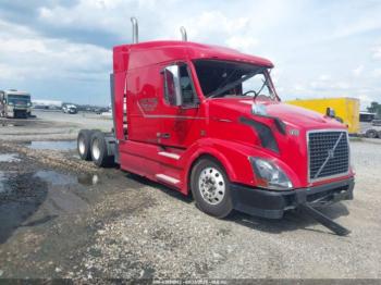  Salvage Volvo Vn