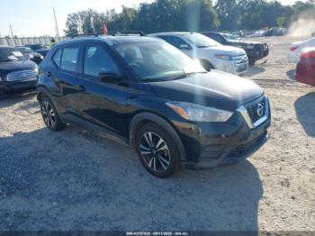  Salvage Nissan Kicks