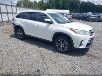  Salvage Toyota Highlander