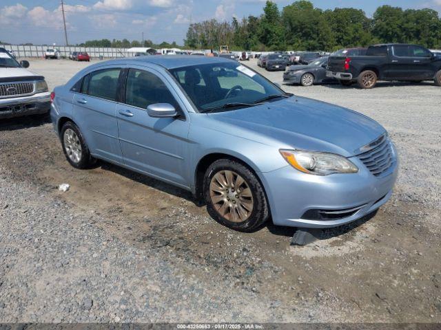  Salvage Chrysler 200