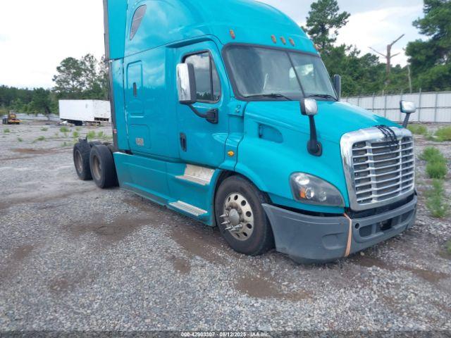  Salvage Freightliner Cascadia 113