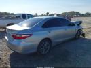 Toyota Camry Se Image 8
