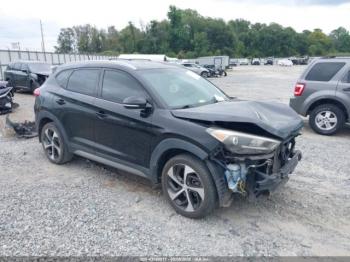  Salvage Hyundai TUCSON