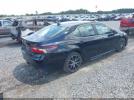 Toyota Camry Se Image 6