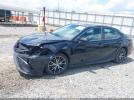 Toyota Camry Se Image 8