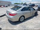 Toyota Camry Le Image 8