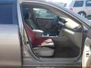 Toyota Camry Le Image 6