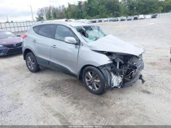  Salvage Hyundai TUCSON
