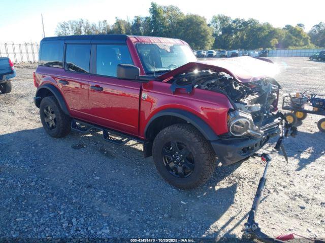  Salvage Ford Bronco