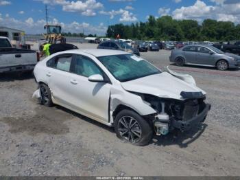  Salvage Kia Forte