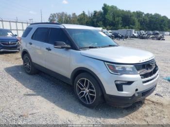  Salvage Ford Explorer