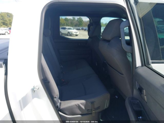 Toyota Tacoma Sr5 2wd Image 8