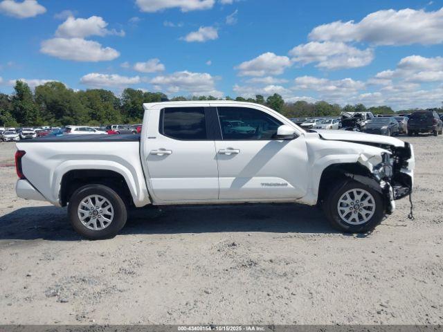 Toyota Tacoma Sr5 2wd Image 14