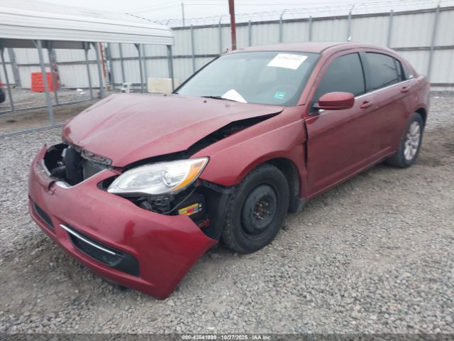 Chrysler 200 Touring Image 3