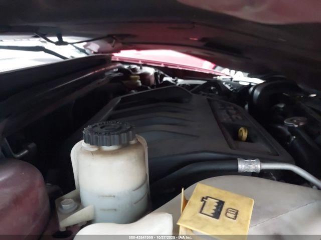 Chrysler 200 Touring Image 13