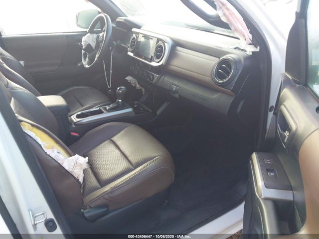 Toyota Tacoma Limited Image 13