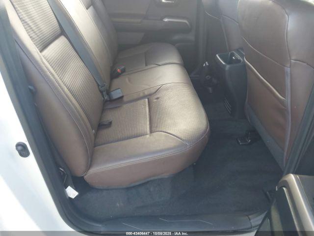 Toyota Tacoma Limited Image 12