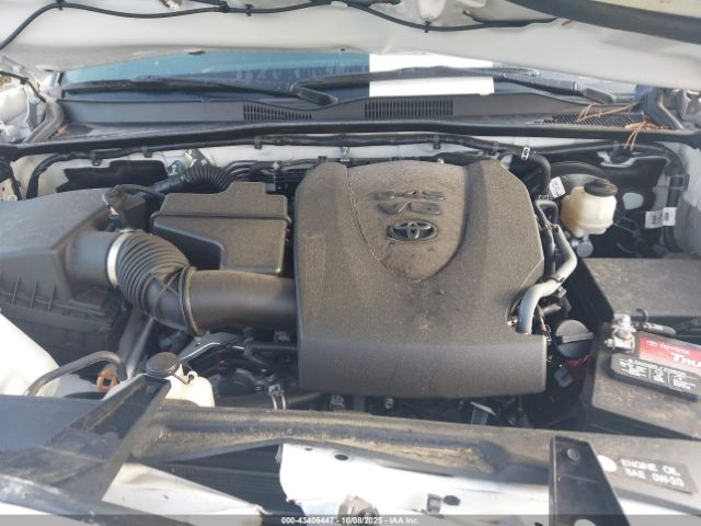 Toyota Tacoma Limited Image 10