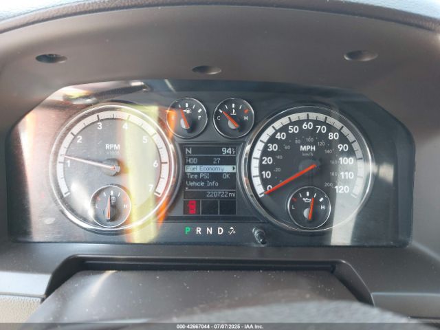 Ram 1500 Laramie Image 14