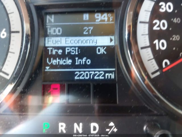 Ram 1500 Laramie Image 13