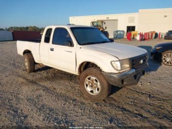  Salvage Toyota Tacoma