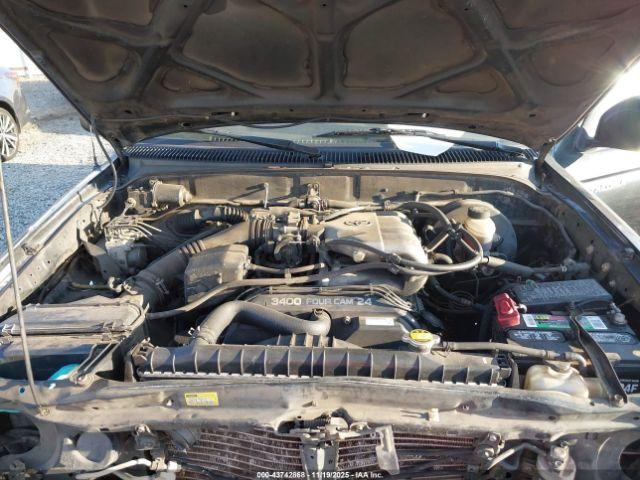 Toyota Tacoma Prerunner V6 Image 10