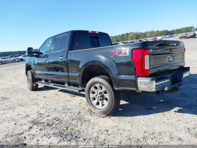 Ford F-350 Lariat Image 8