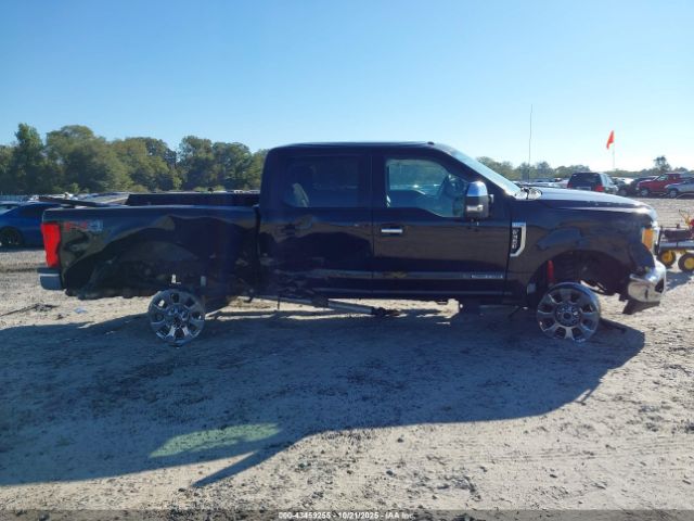 Ford F-350 Lariat Image 16