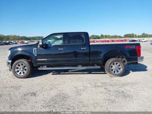 Ford F-350 Lariat Image 13