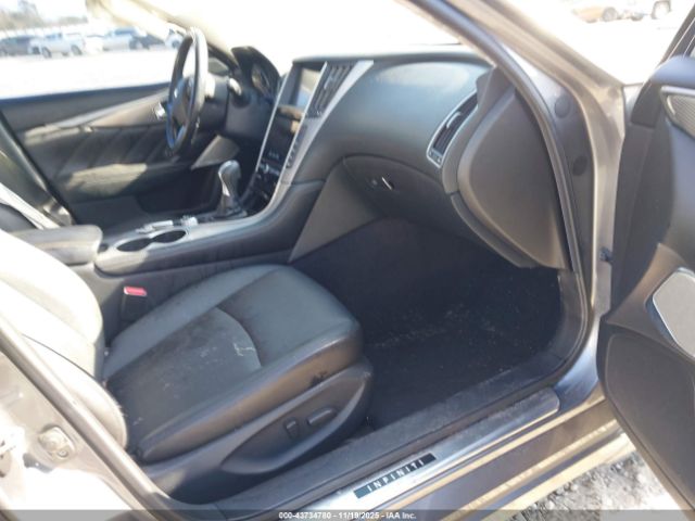 INFINITI Q50 2.0t Premium Image 2