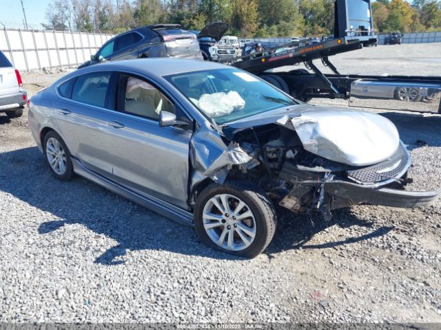 Chrysler 200 Limited Image 1