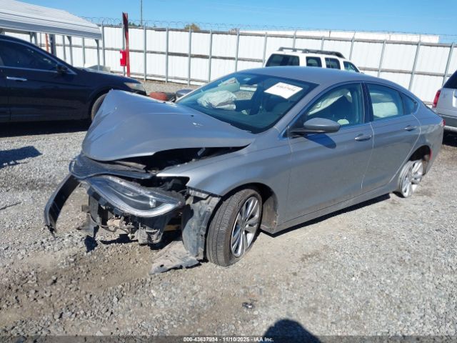 Chrysler 200 Limited Image 4