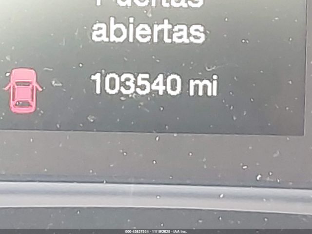 Chrysler 200 Limited Image 12