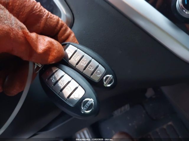 Nissan Murano Platinum Image 10