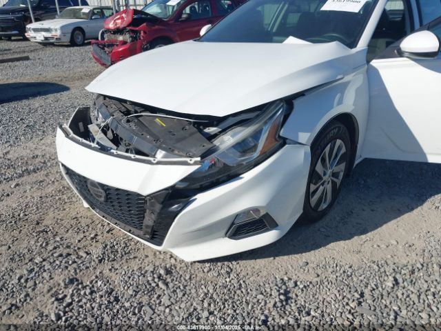 Nissan Altima S Fwd Image 8