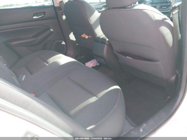 Nissan Altima S Fwd Image 9