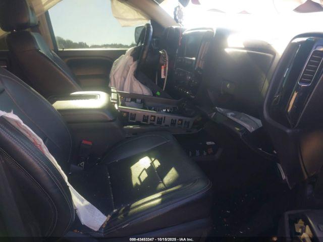 Chevrolet Silverado 1500 2lt Image 16