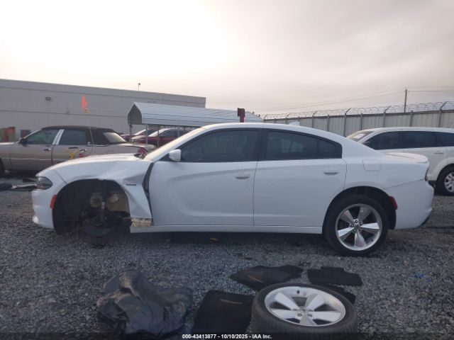 Dodge Charger Image 19