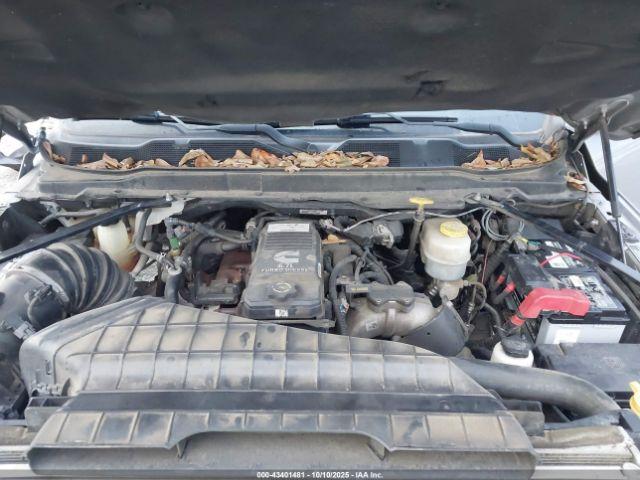 Ram 3500 Laramie  4x4 8' Box Image 14