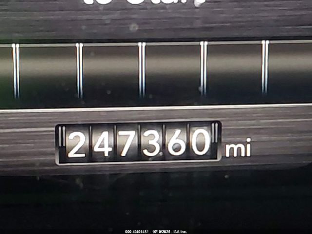 Ram 3500 Laramie  4x4 8' Box Image 16